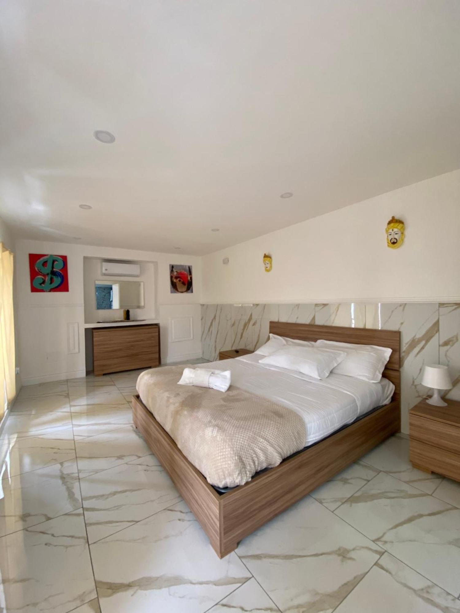 Pippo'S Suite Naples Exterior photo
